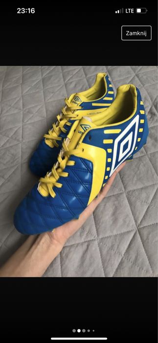 Buty pilkarskie 41 umbro