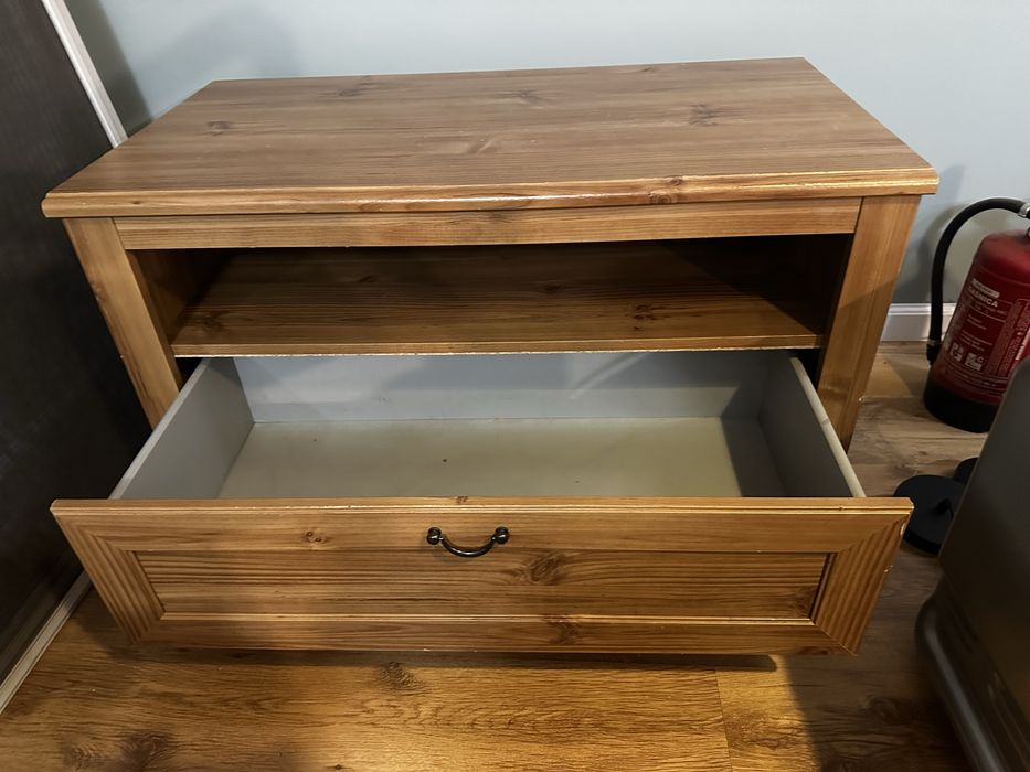 Szafka pod telewizor