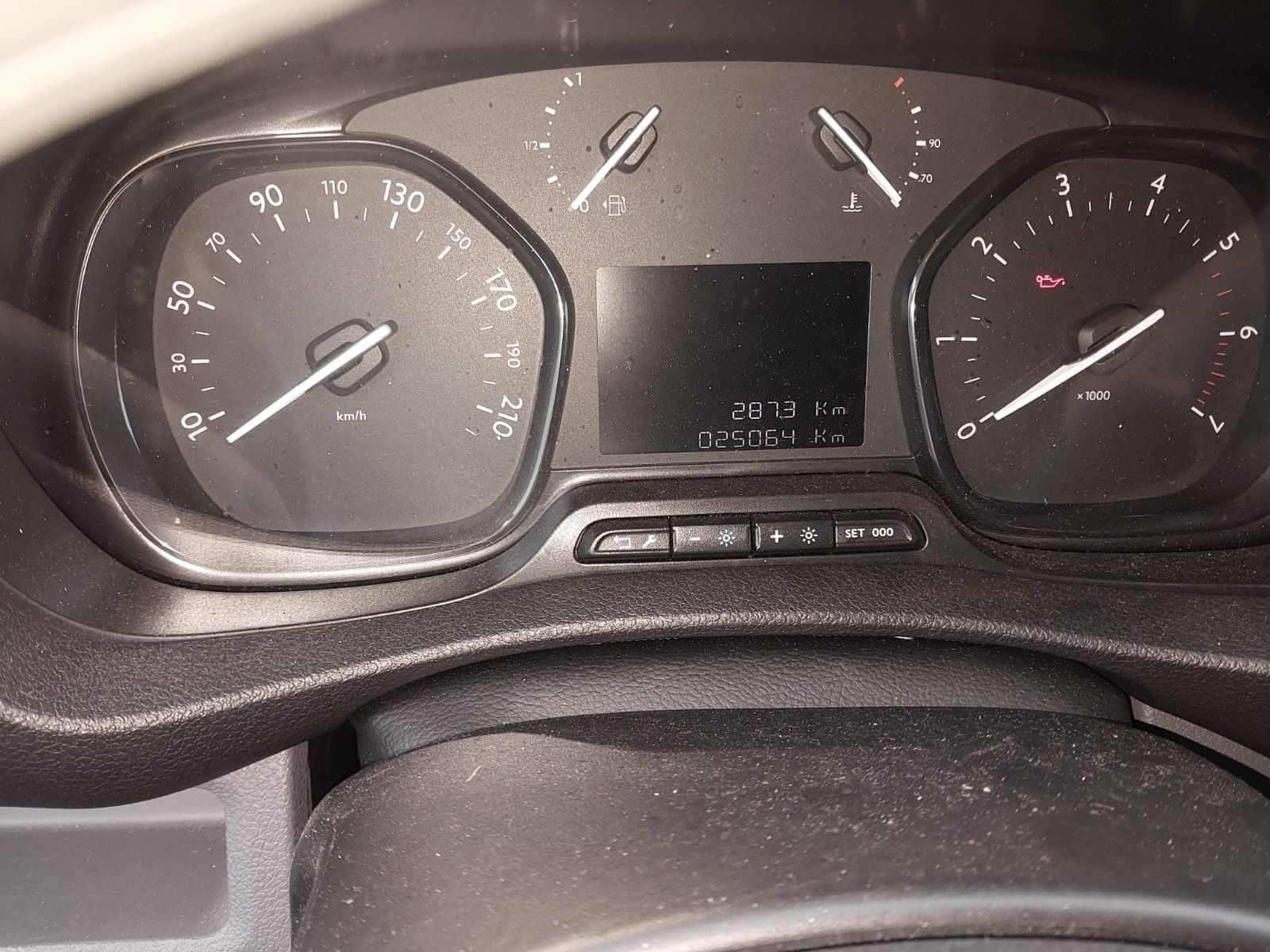 Silnik 2.0 BlueHdi DW10F 22.r 150/180 km Expert Jumpy Toyota 25.tyś km