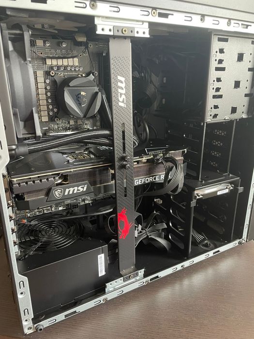 PC gaming MSI c/ caixa, factura e sacos originais