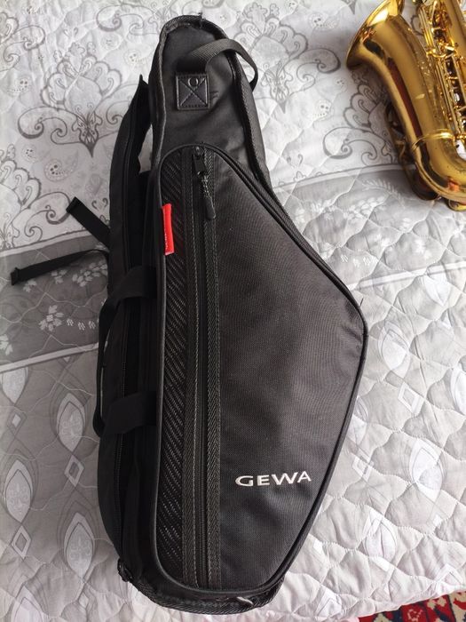 Продам саксофон  альт американець