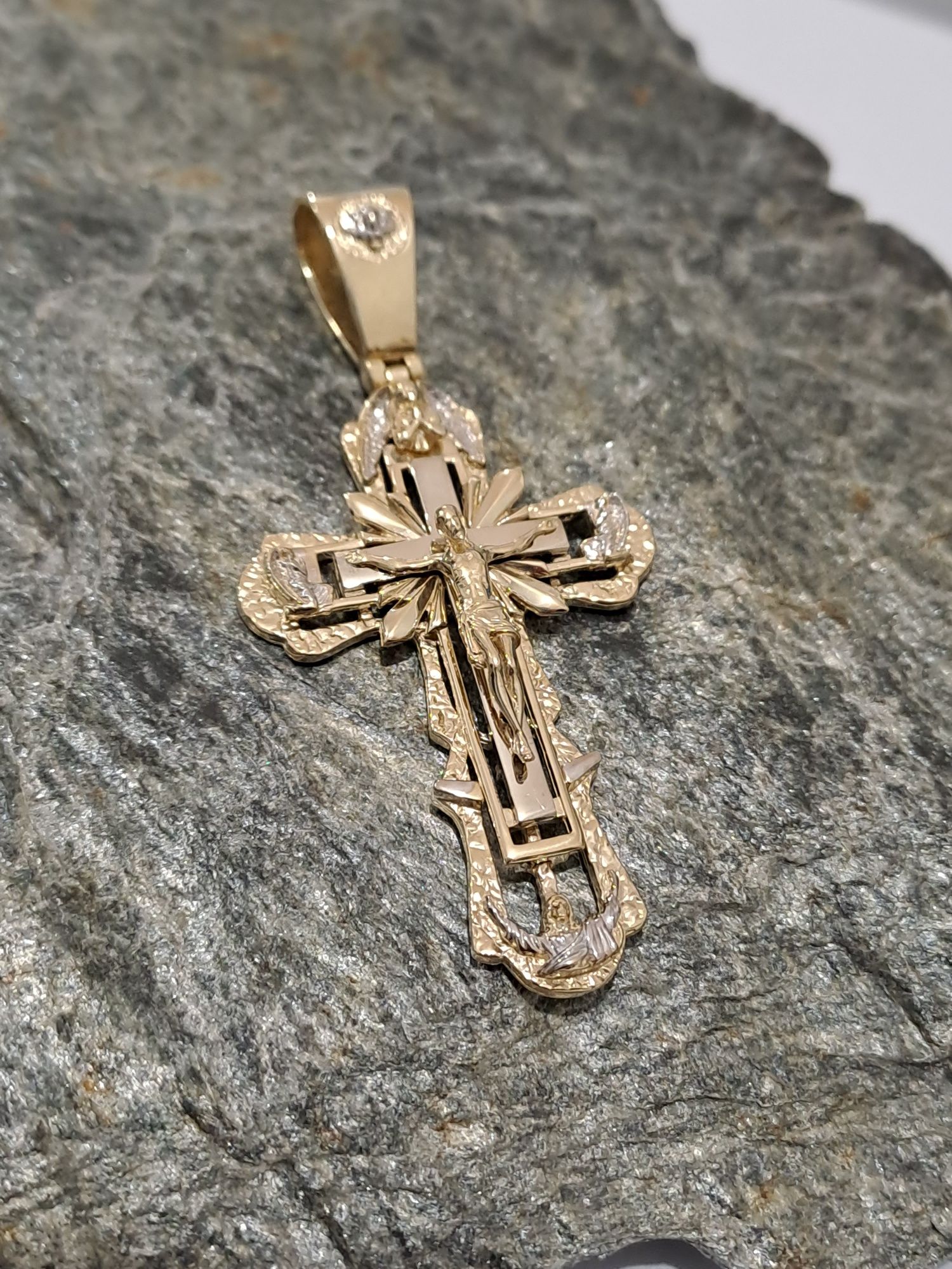 Piękny złoty Krzyż 585 Nowy 4.5 cm