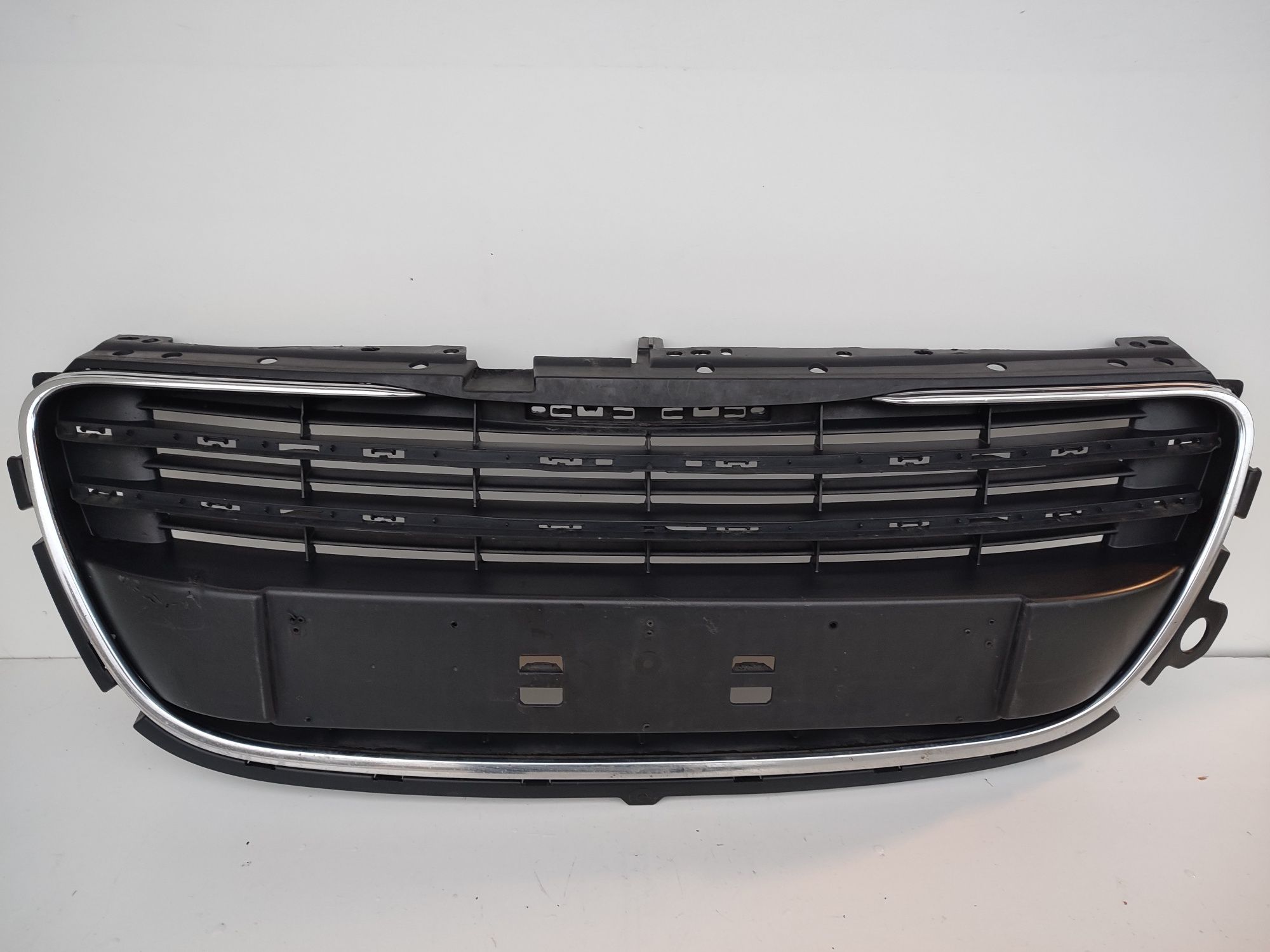 Grill Atrapa Przód Peugeot 508 I 10r-14r Oryginał