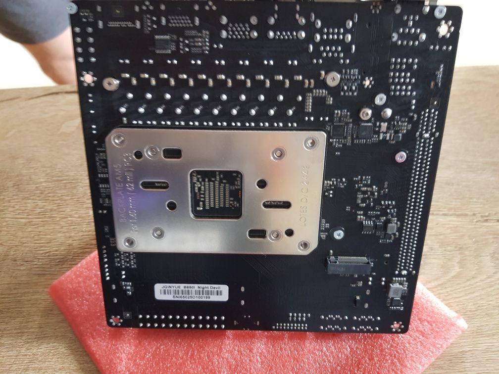 Płyta główna JGINYUE B650 Mini ITX AM5.