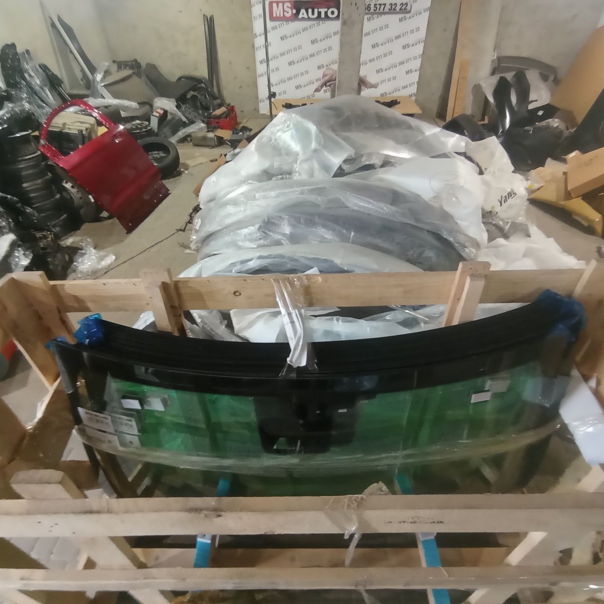 Скло лобове Jeep Grand Cherokee WK2 16-21