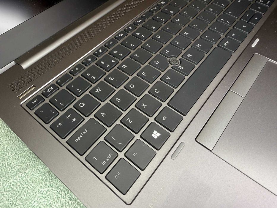 Laptop HP ZBook 15u G6 | i7-8th | 16GB | 512 NVMe | USB C