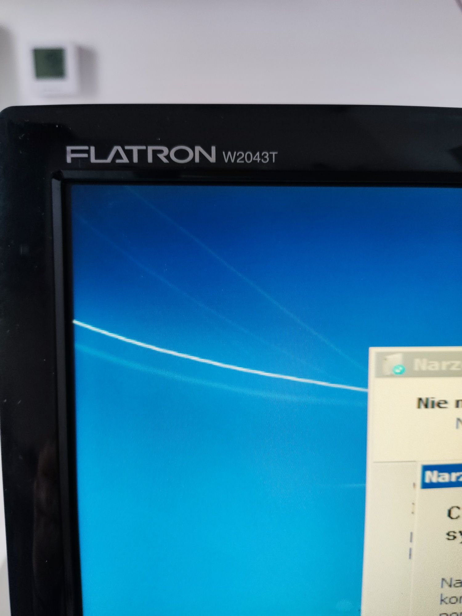 Monitor LCD LG Flatron W2043T-PF + GRATIS