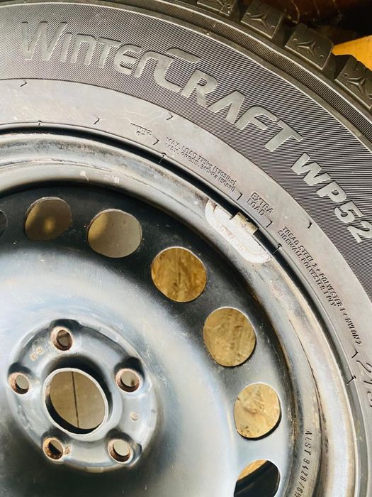 Зимові шини (2шт) KUMHO 215*60*R16