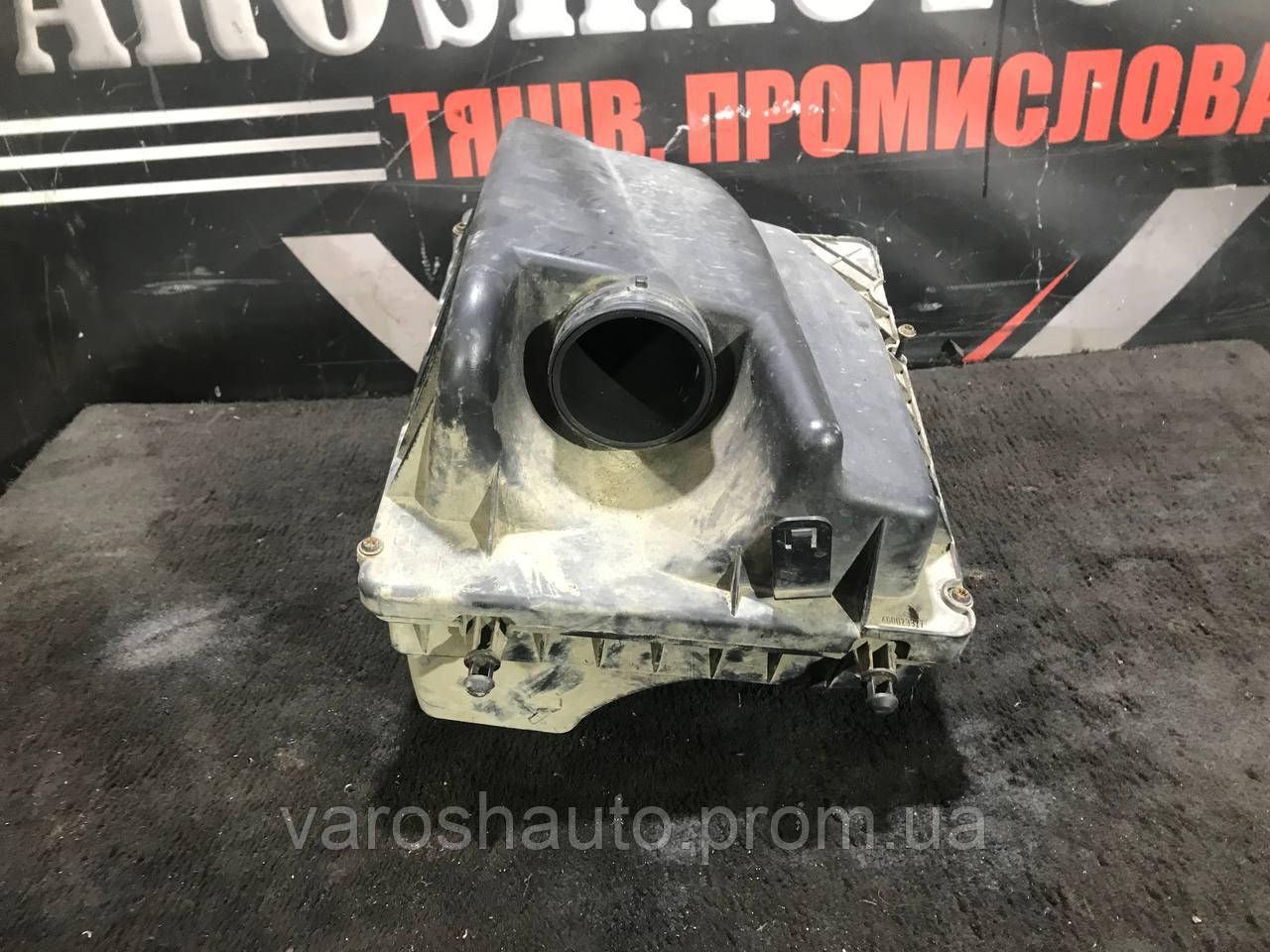 Корпус повітряного фільтра Opel Astra H 55353465 4557