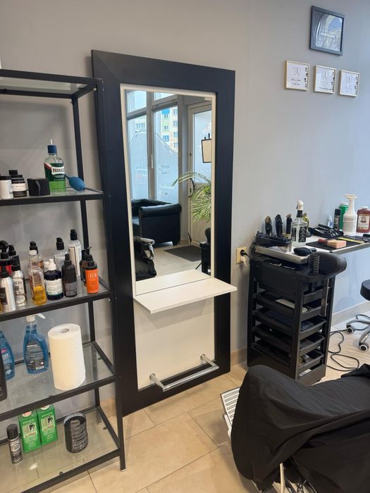 Lustro firmy Ayala do salonu fryzjerskiego