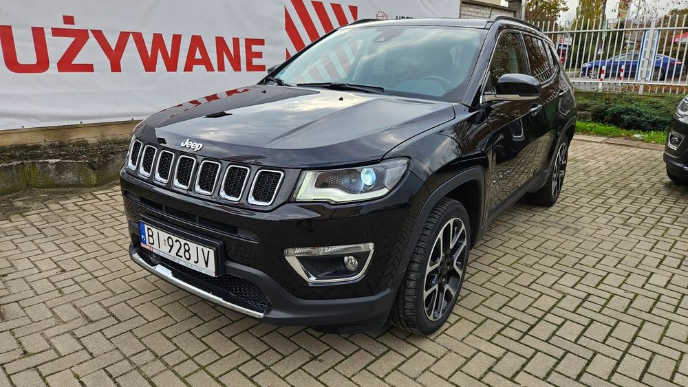 Jeep Compass Limited, Audio beats, panorama
