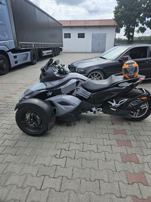 Can-am spyder (ryker, trojkolowiec) 1000.cm