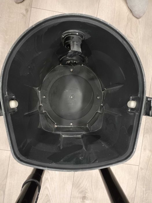 Bezworkowy odkurzacz.