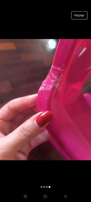 Mesa e duas cadeiras para crianças