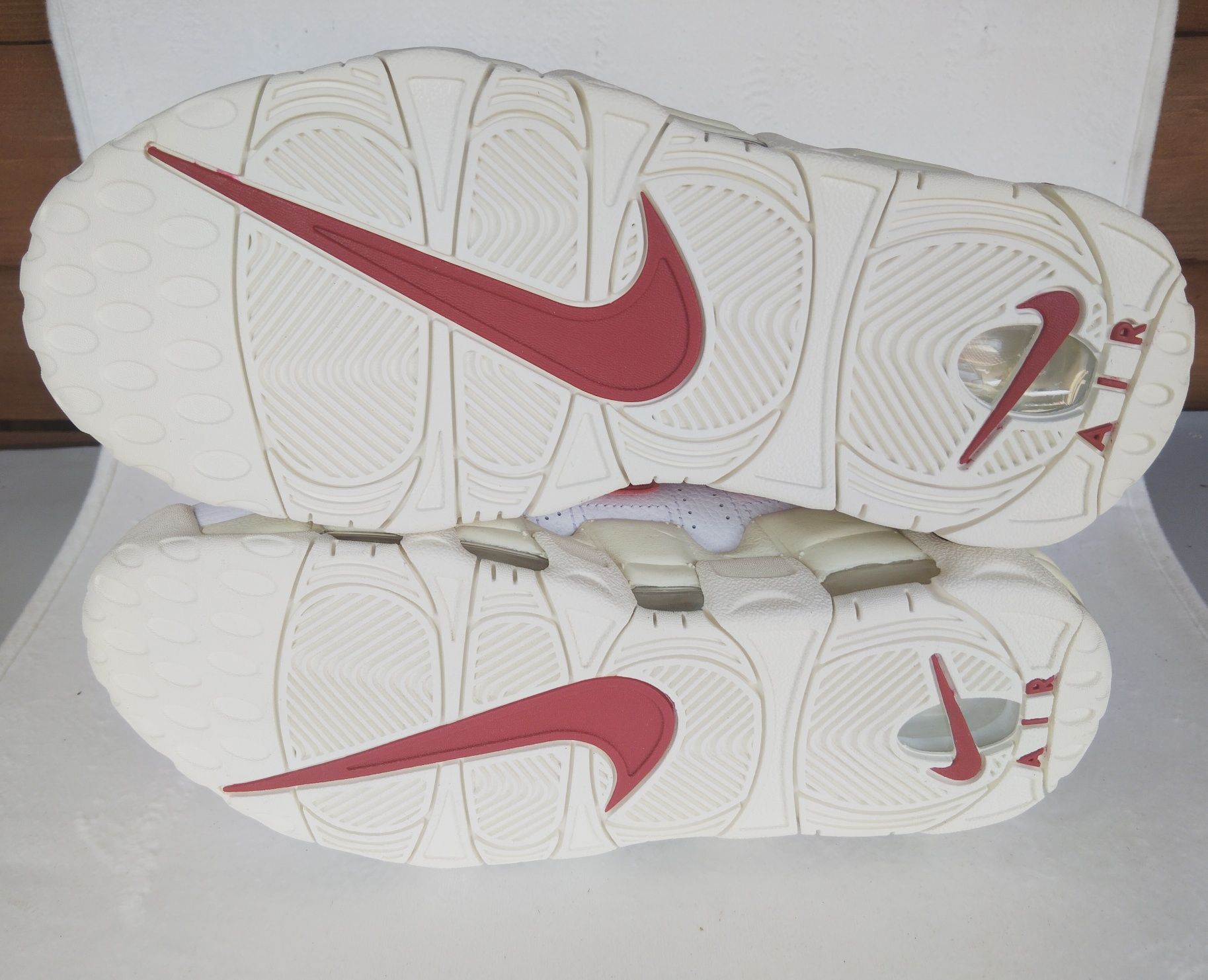 Nike Air More Umtempo 40