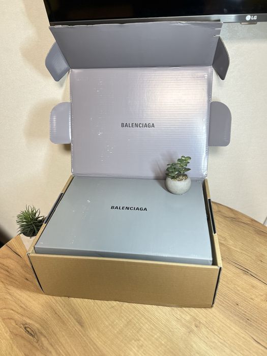 Кросівки Balenciaga Runner2, 43  multicolour