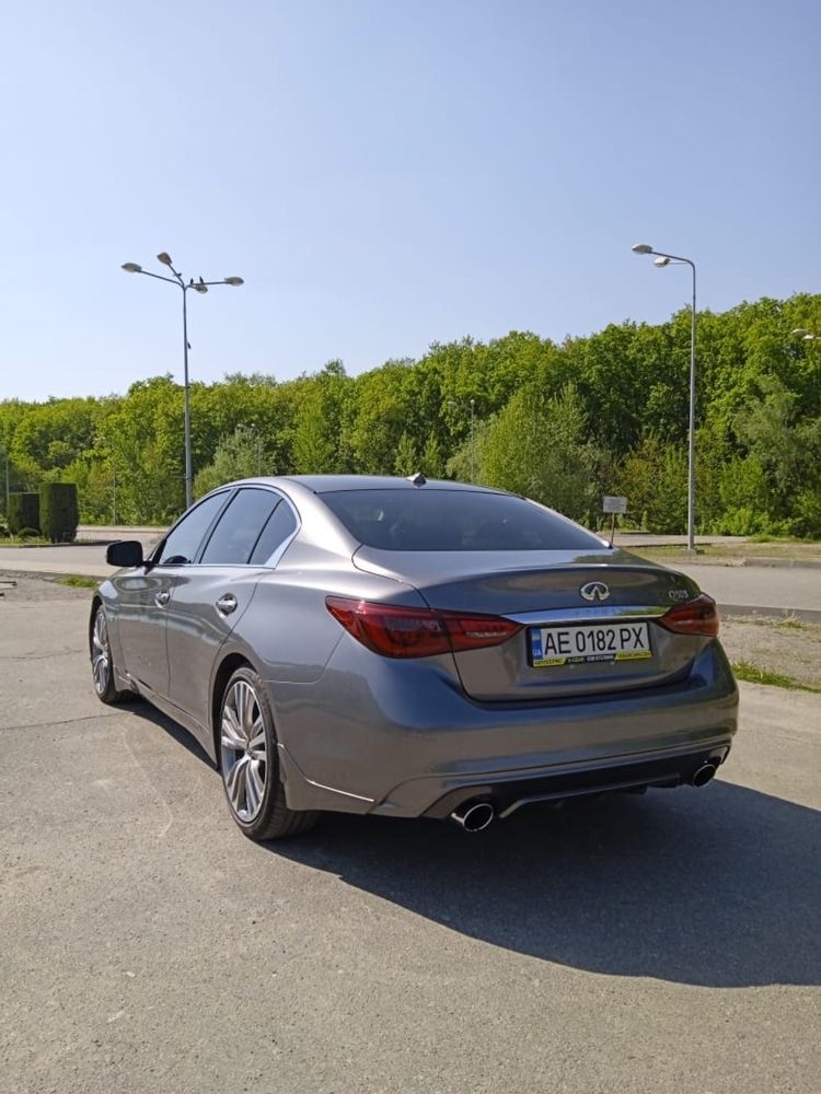 Infiniti Q50S 2017 рестайлинг 3.0 twin turbo 350 л.с.