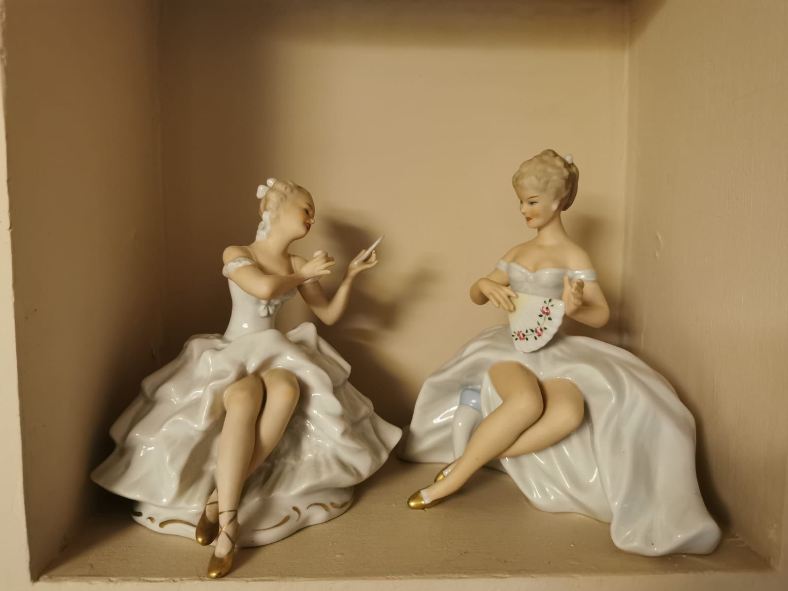 Статуэтки ГДР Wallendorf Дама с веером, Балерина с зеркалом
