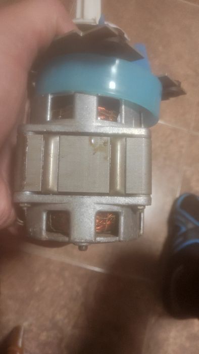 Продам электро двигатель