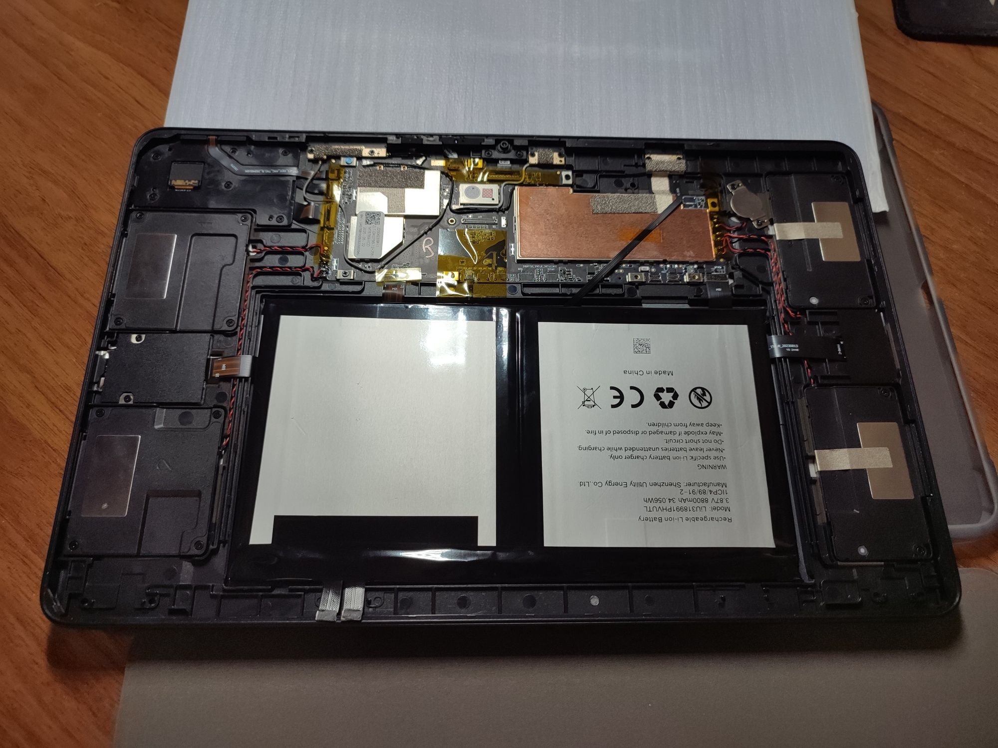Продаю на запчастини планшет Blackview Mega 3  12/256