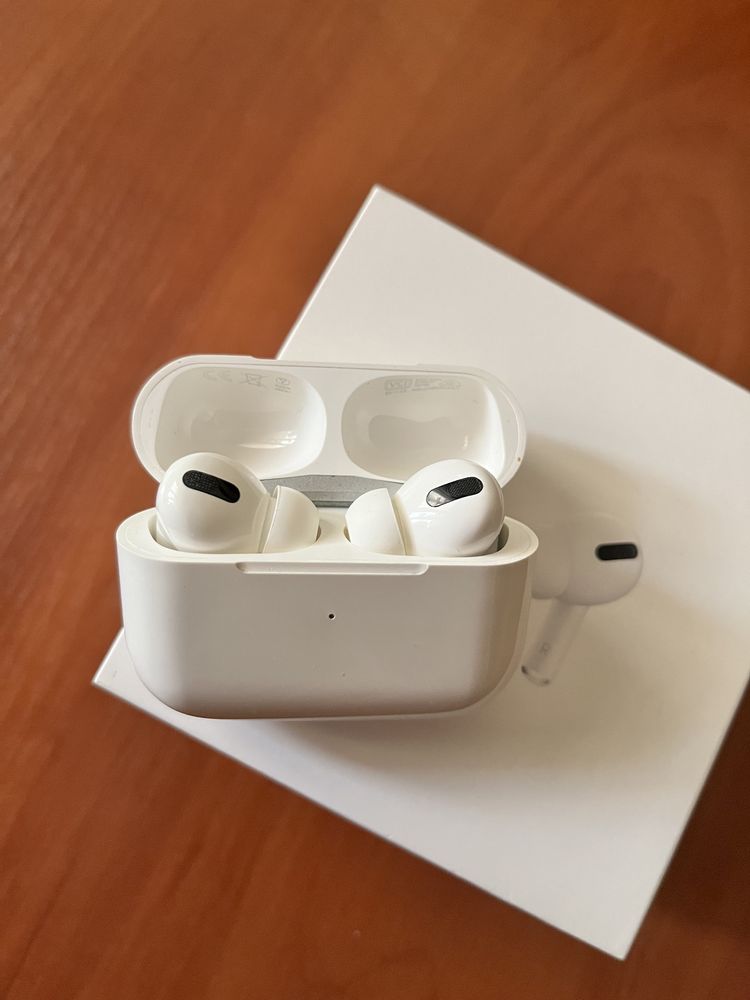 Продам Airpods Pro