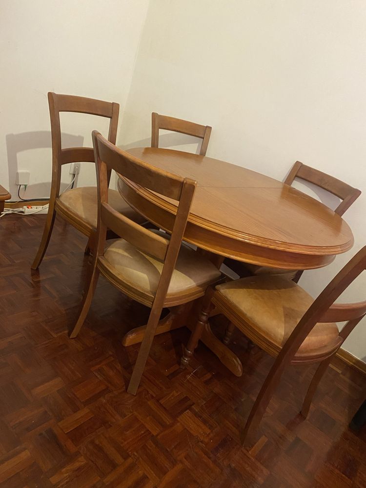 Mesa de madeira rustica