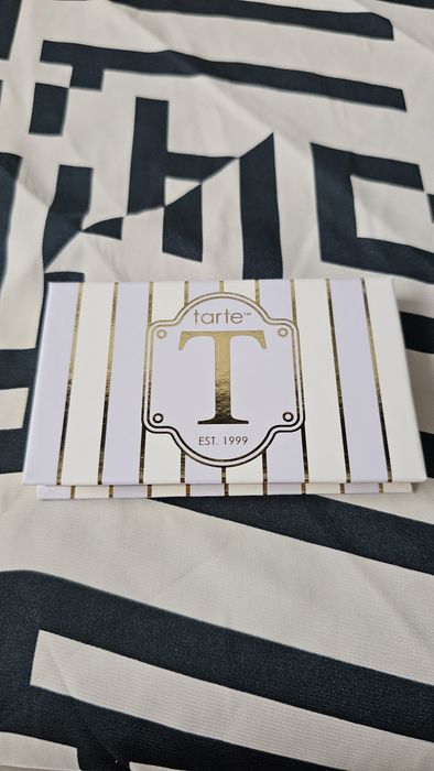 Tarte paletka cieni