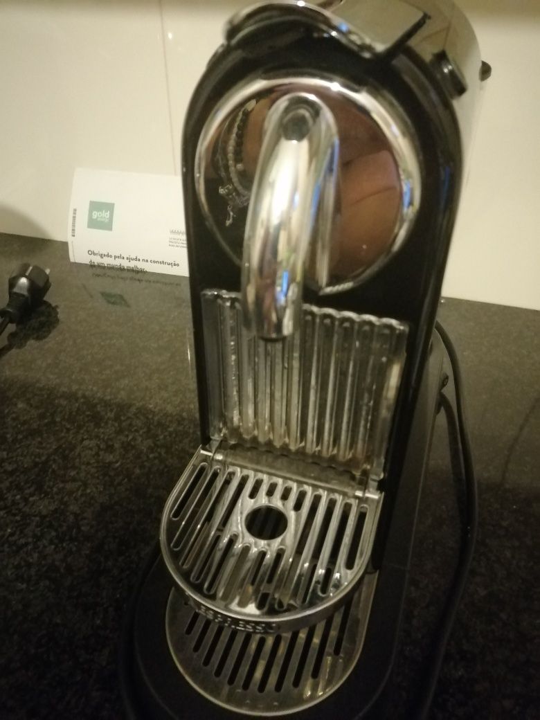 Máquina de café da Nespresso