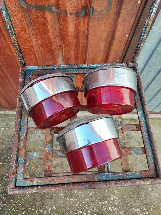 Ford Taunus 17M (P3) Sedan e Coupé Farolim