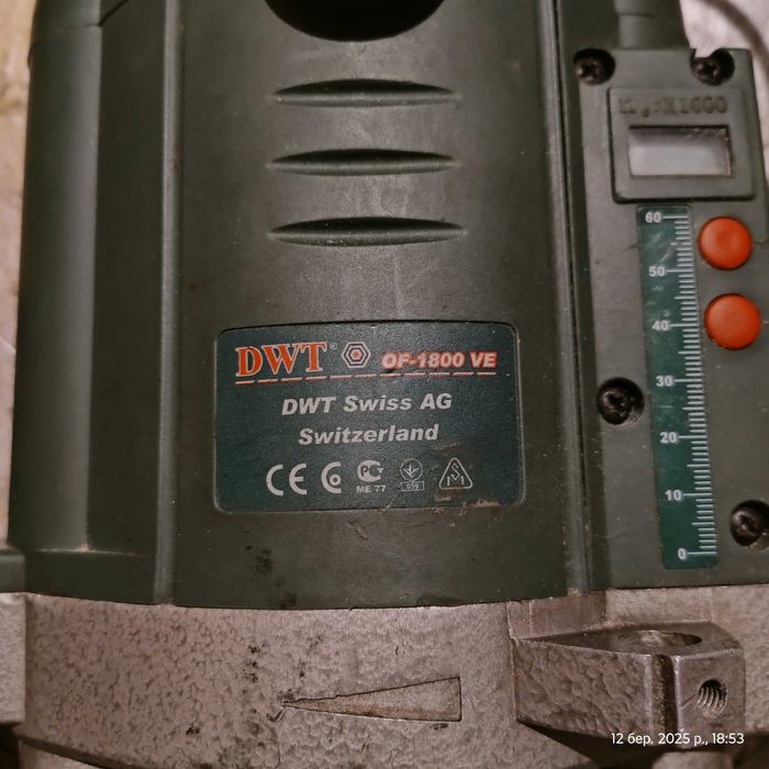 Фрезер столярный DWT OF-1800 VE