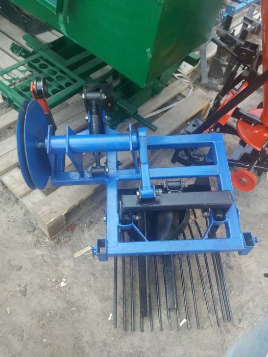 Копалка мотоблочна Трясучка мототракторна