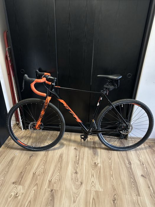 Rover typu gravel. KTM X-STRADA 30
