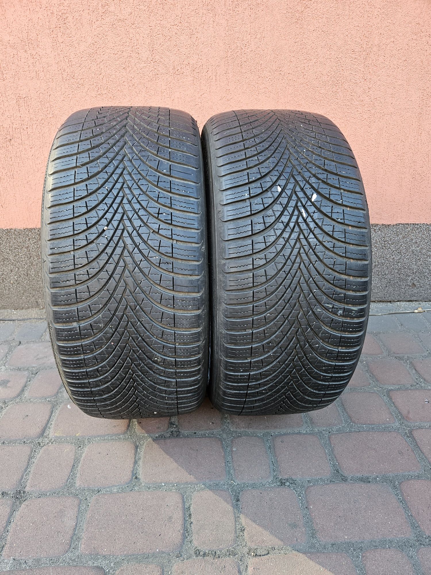 225 40 R18 Dębica Navigator3 Całoroczne 6mm 2szt Kraków