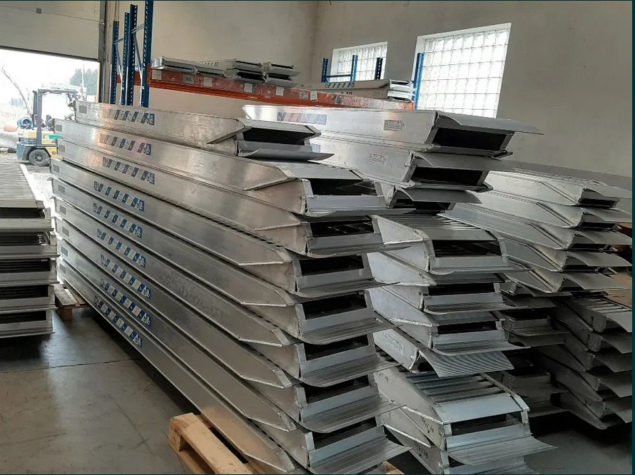 Nowe najazdy aluminiowe 1-44 t. Dystrybutor.Koparka,ładowarka DOSTAWA