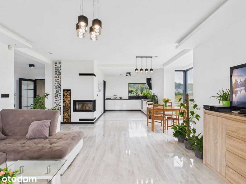 Nowoczesny przestronny dom z dala od zgiełku