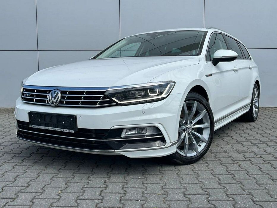 Volkswagen Passat R-LINE / DSG / Kamera / 4x4 / 240KM / Faktura Vat 23%