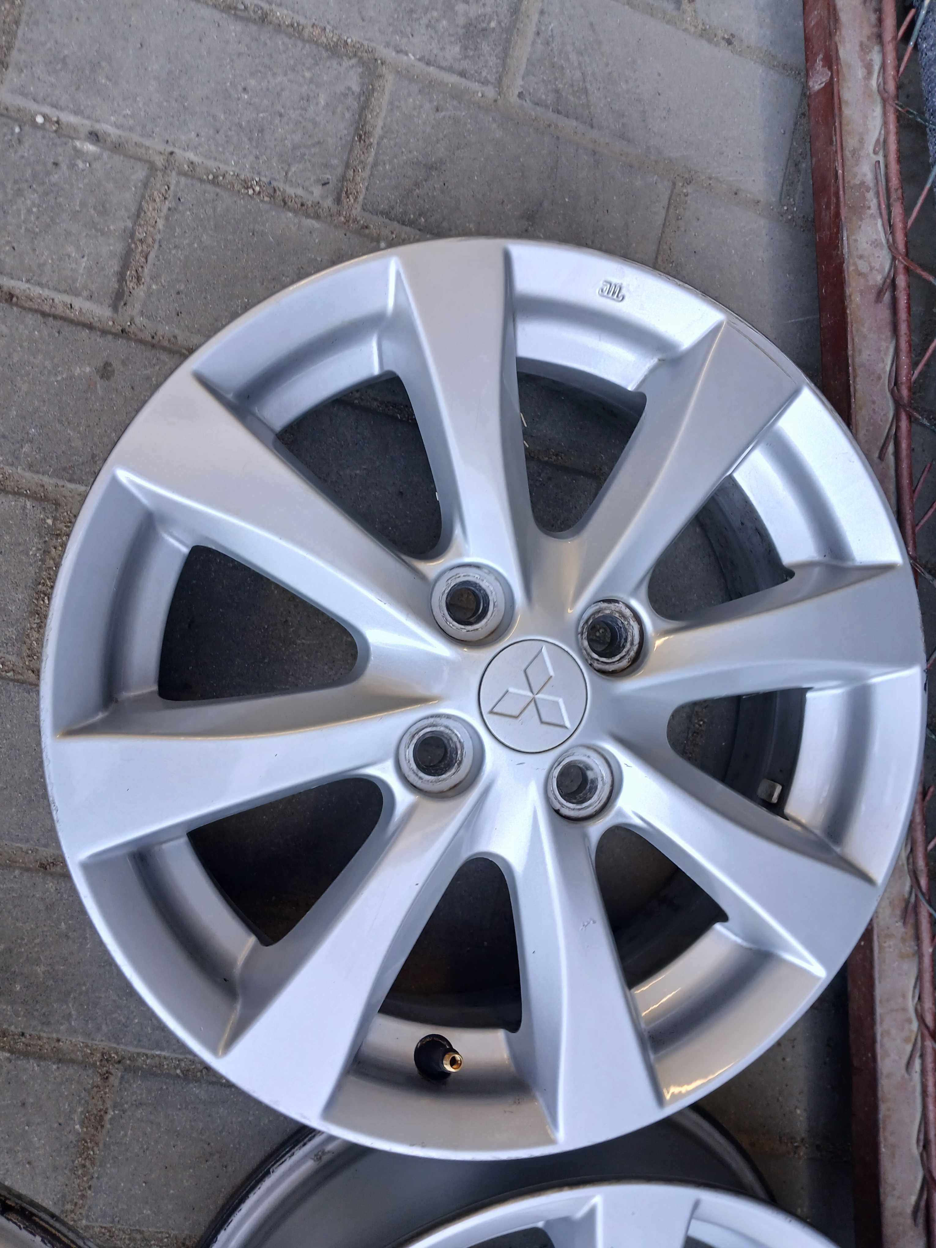 4x felgi 15 4x100 Mitsubishi Colt Toyota Yaris Kia Picanto Rio Stonic