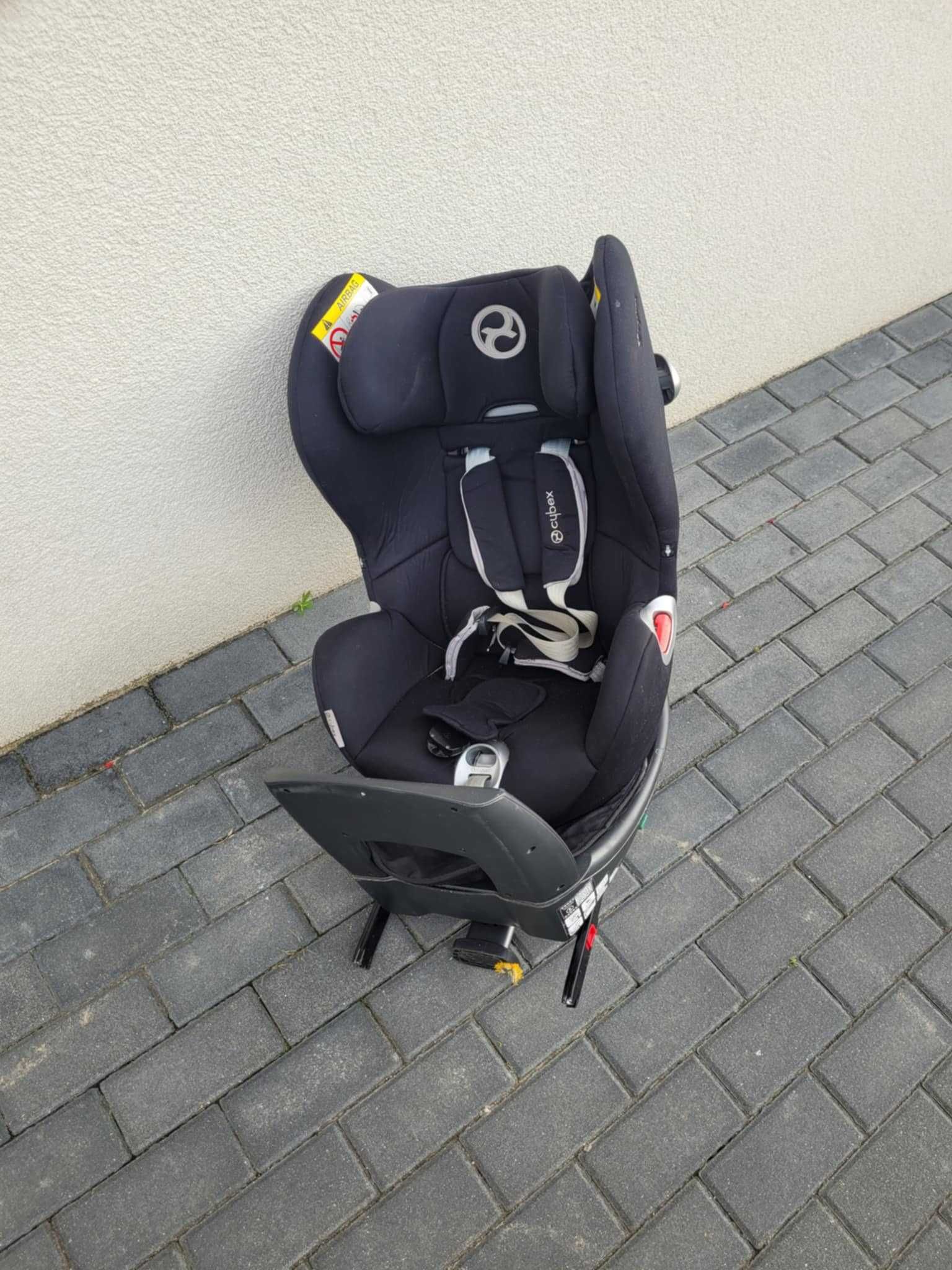 Cybex Sirona z obrotowa bazą