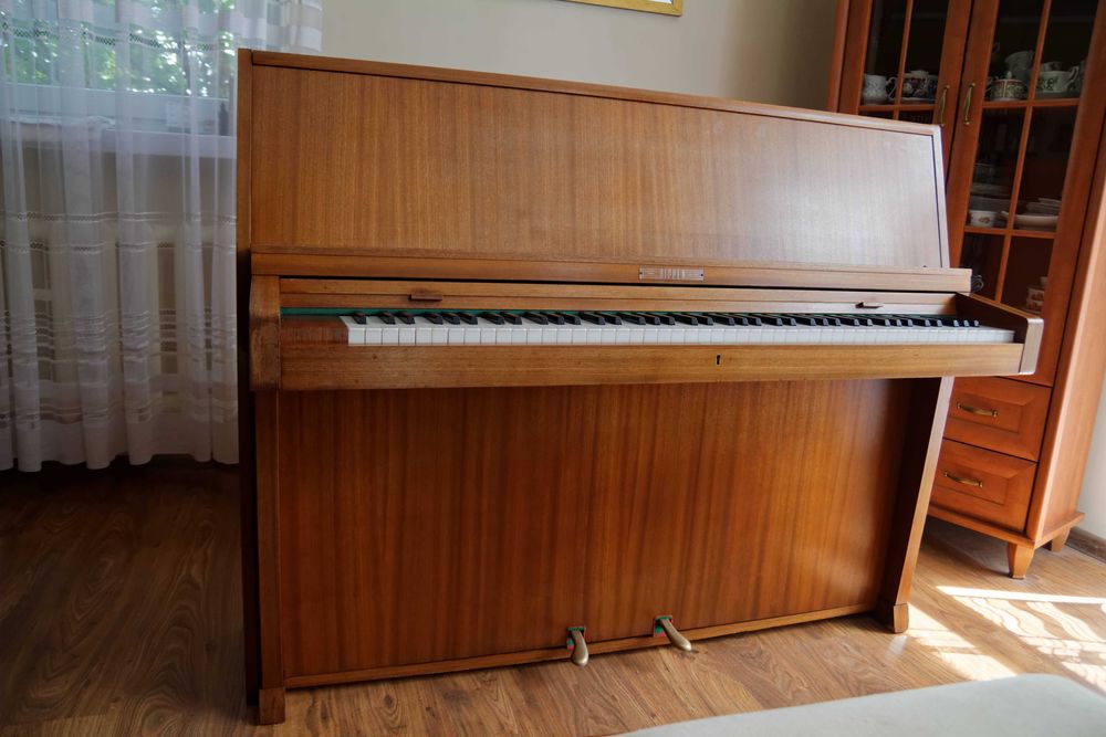 Pianino firmy Rippen