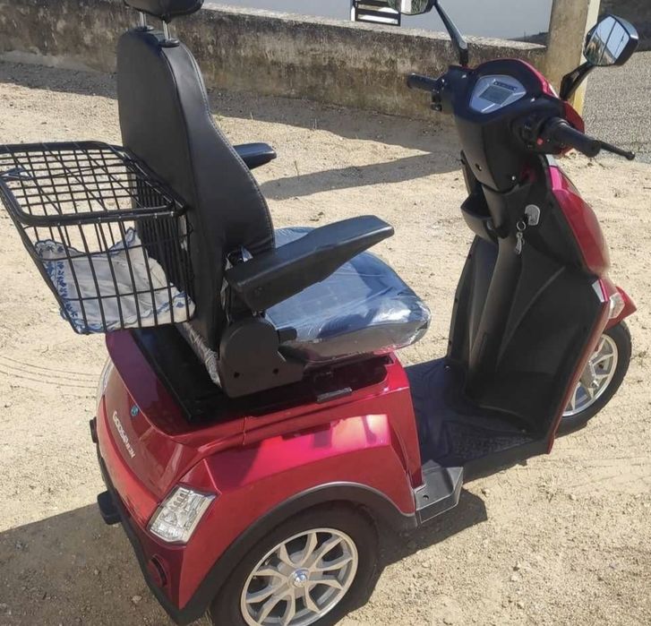 Triciclo elétrico para adultos