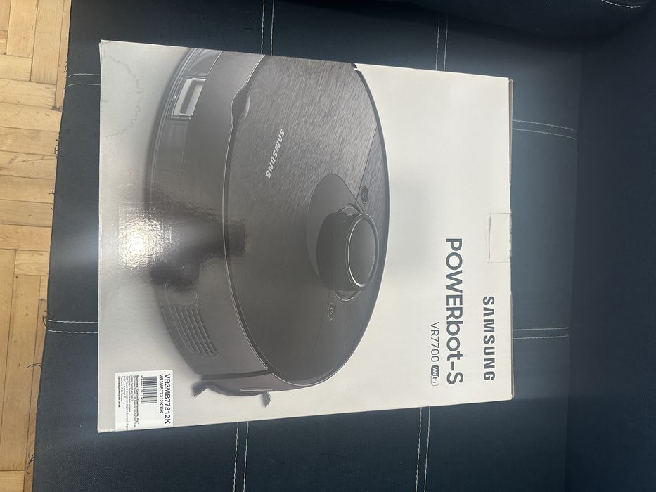 Робот пилисос Samsung VR7700
