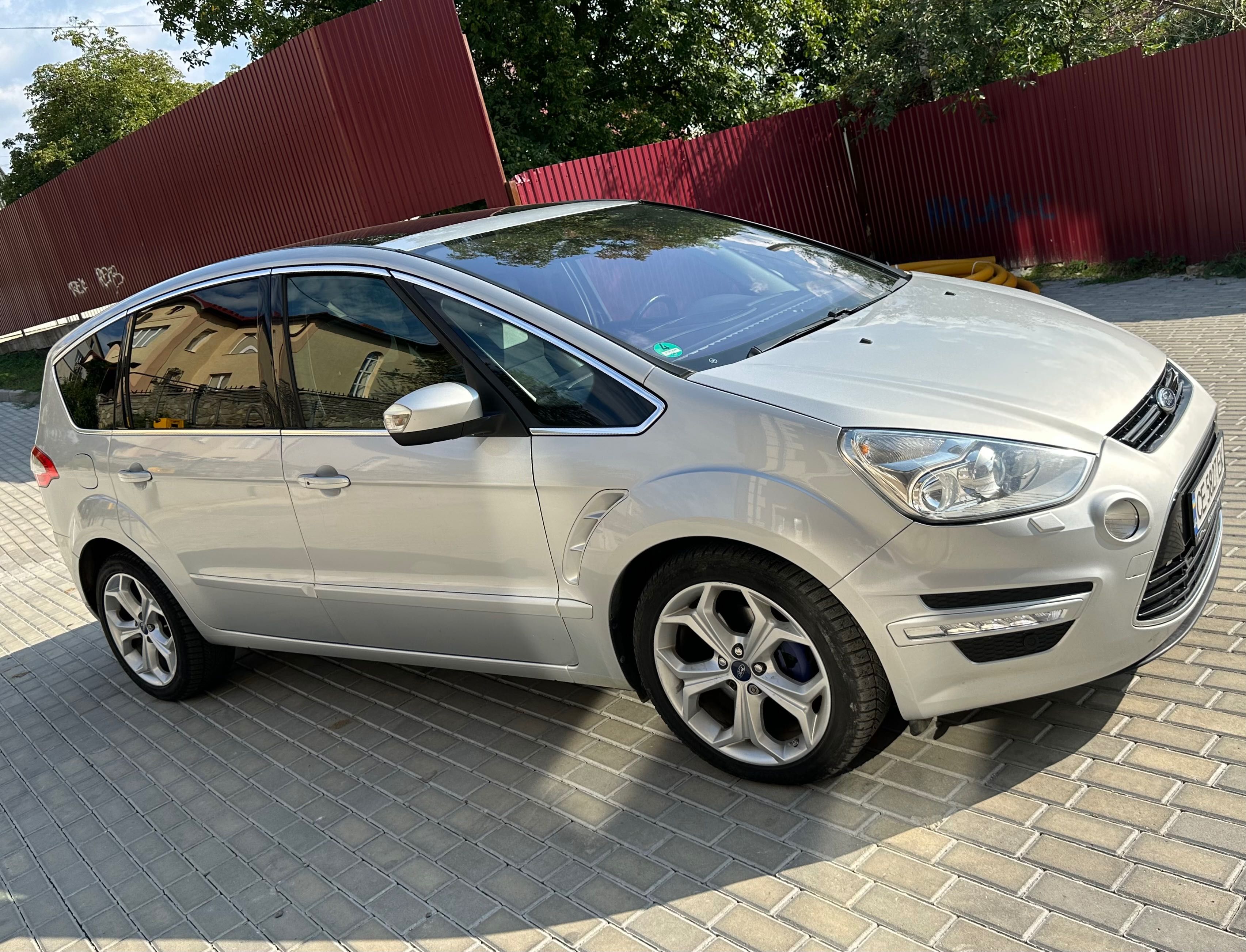 Ford S-Max Titanium