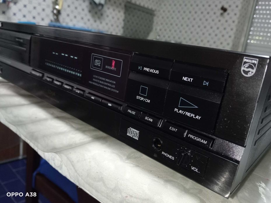 Leitor de CD Philips cd-614