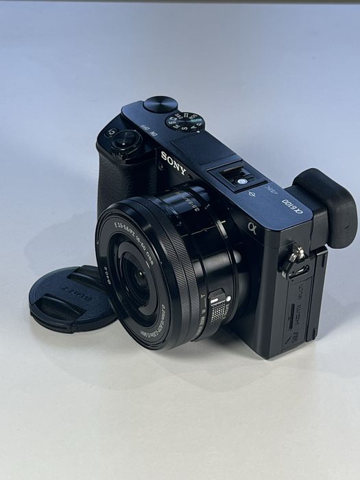 Camera Sony A6100 mirrorless