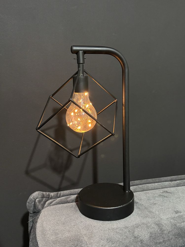Metalowa czarna lampka stołowa nocna retro loft vintage