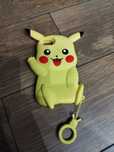 Etui na iPhone picachu