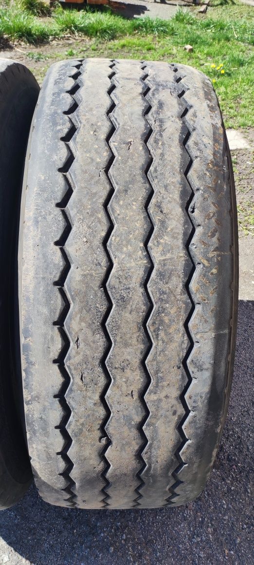 Пара шин 385/65/22.5 Bridgestone R 168