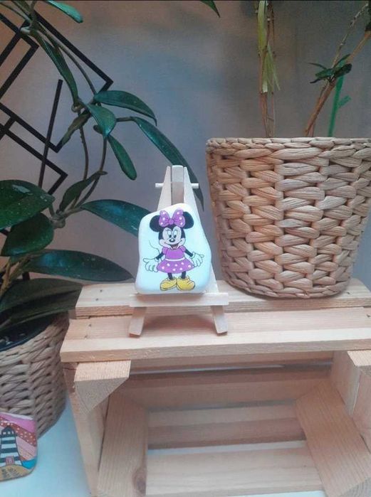Malowany kamień, Rękodzieło, Myszka Minnie
