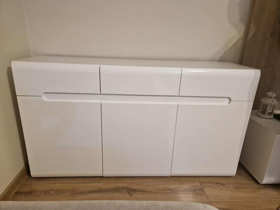 Komplet mebli do pokoju