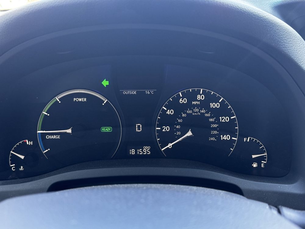 Лексус RX 450 гібрід офіциал 18999$
